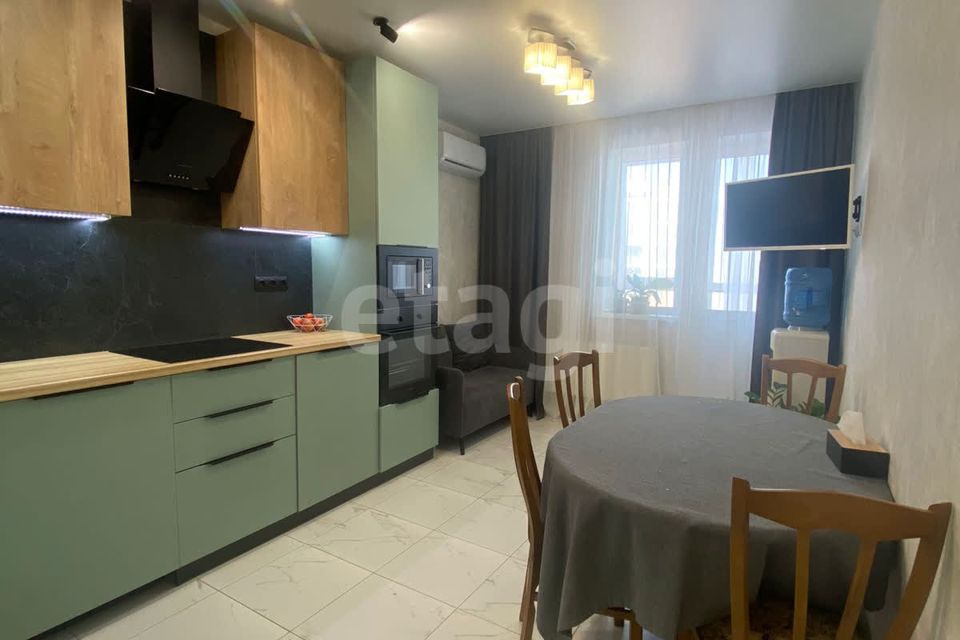 Продаётся 2-комнатная квартира, 62.4 м²