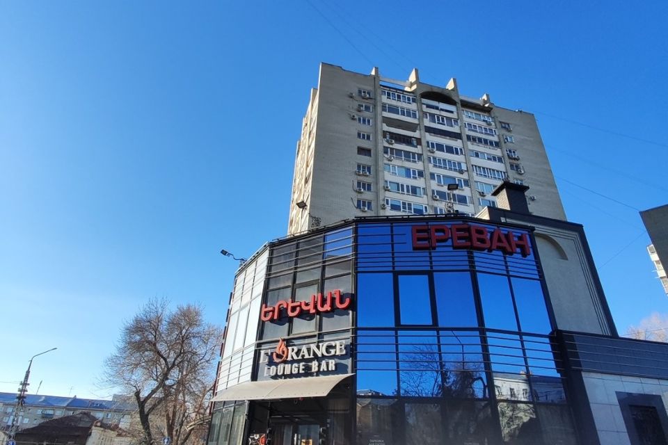 Продаётся 4-комнатная квартира, 129.1 м²