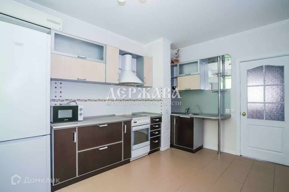 Продаётся 3-комнатная квартира, 66.12 м²