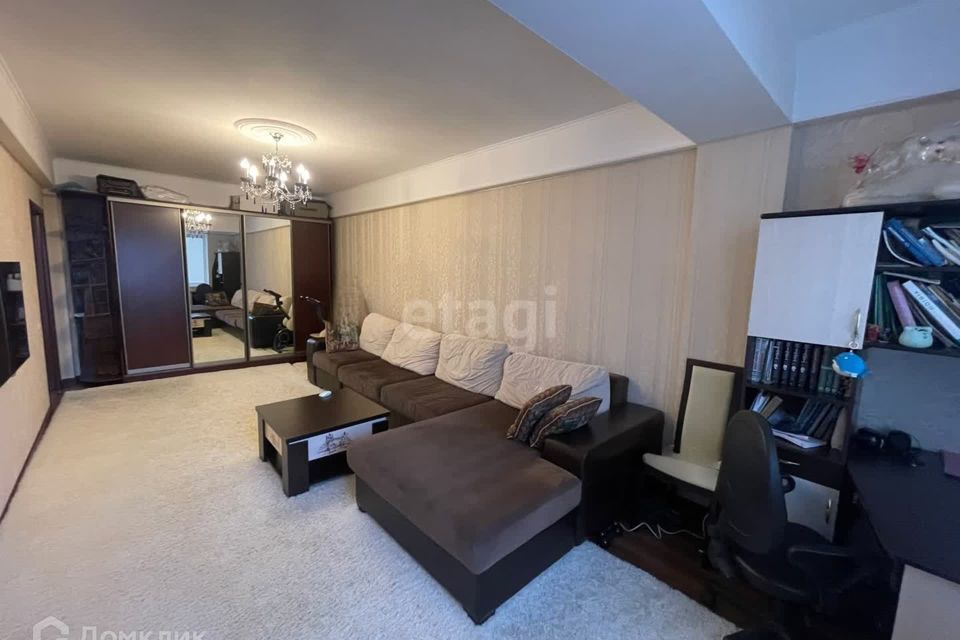 Продаётся 1-комнатная квартира, 51 м²