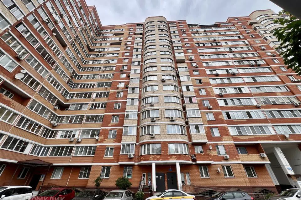 Продаётся 3-комнатная квартира, 108.4 м²