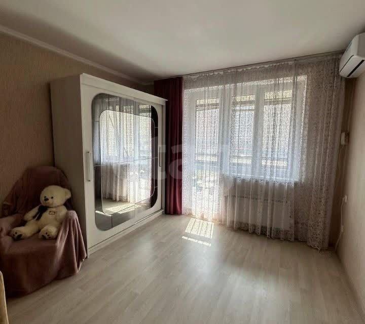 Продаётся 1-комнатная квартира, 37.6 м²