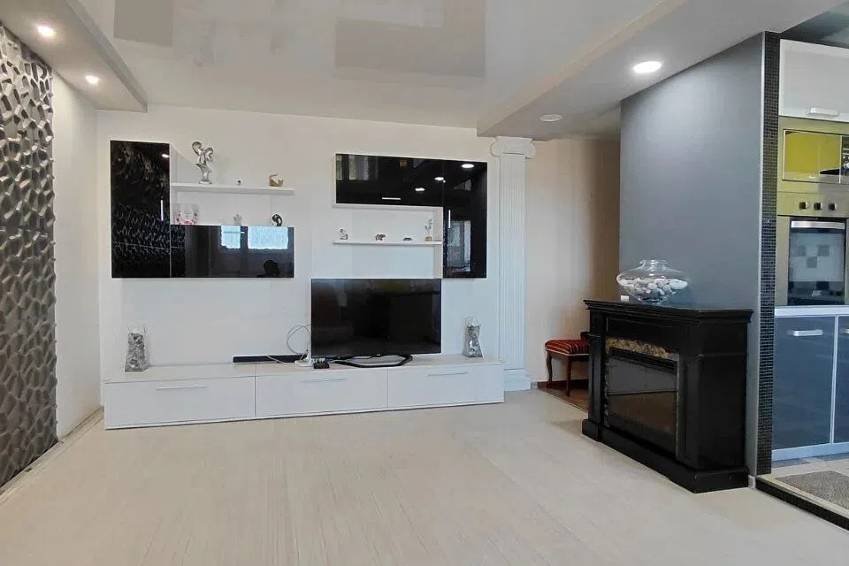 Продаётся 3-комнатная квартира, 82.2 м²