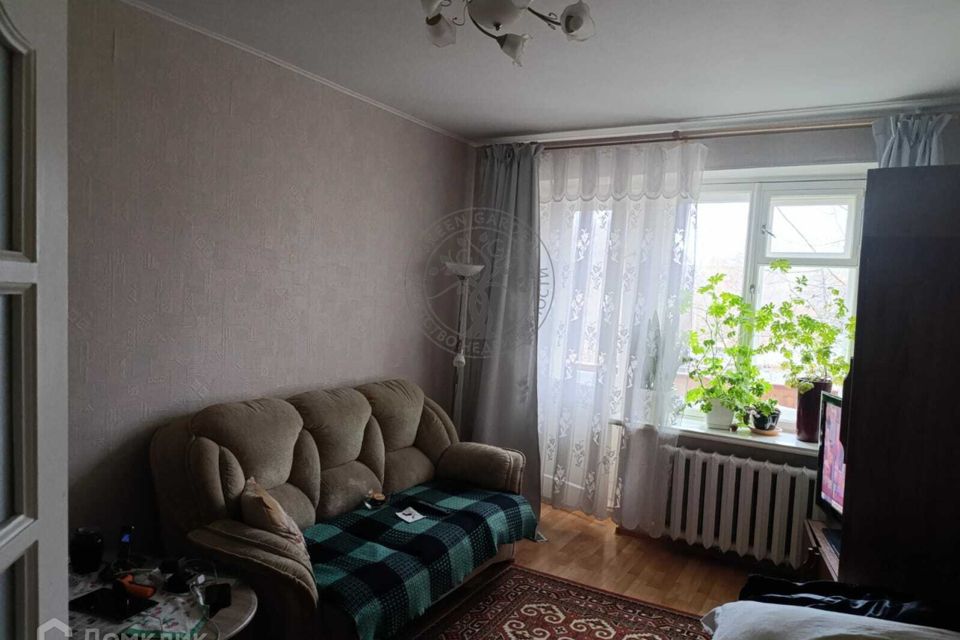 Продаётся 3-комнатная квартира, 55.9 м²
