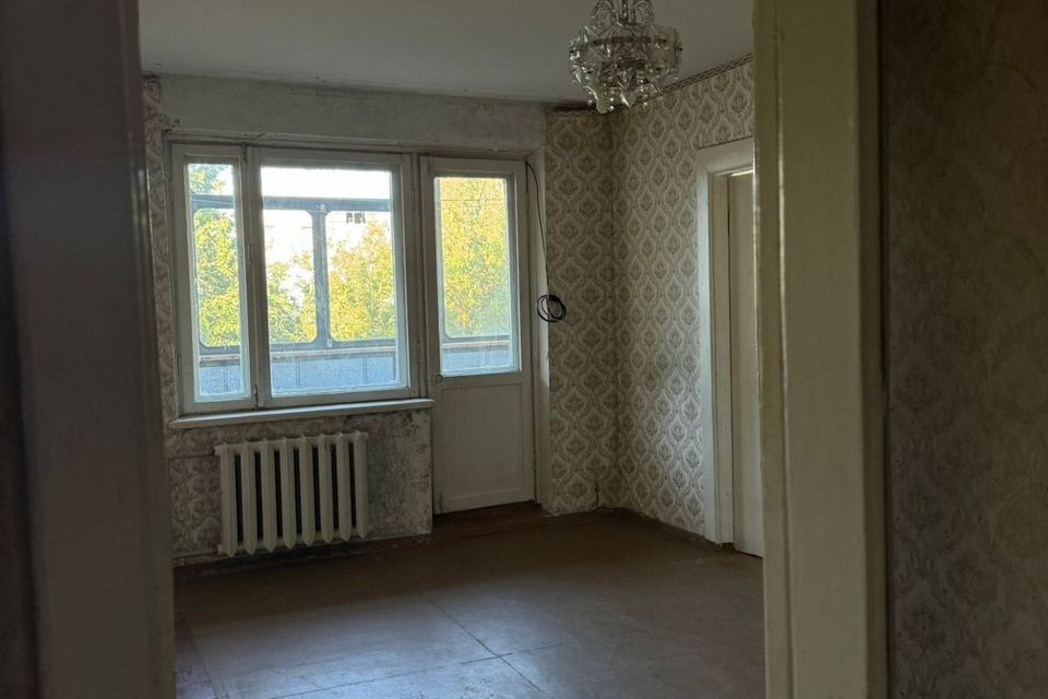 Продаётся 3-комнатная квартира, 47.8 м²