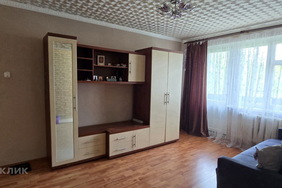 Продаётся 3-комнатная квартира, 58.2 м²