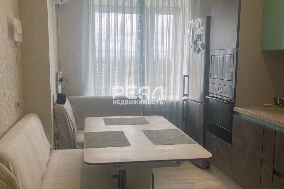 Продаётся 3-комнатная квартира, 70.3 м²