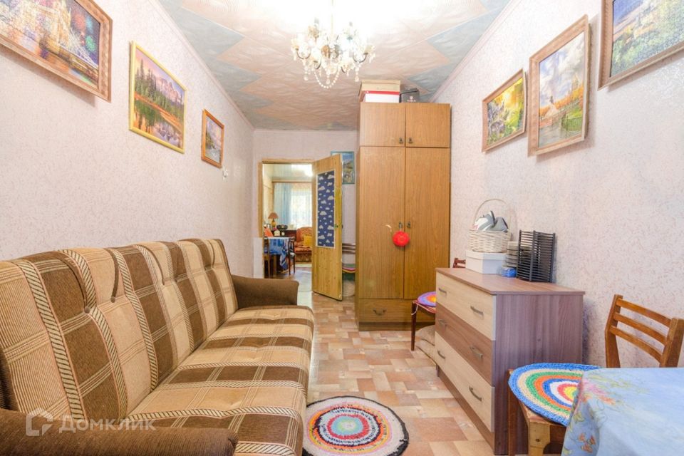 Продаётся 3-комнатная квартира, 58.4 м²