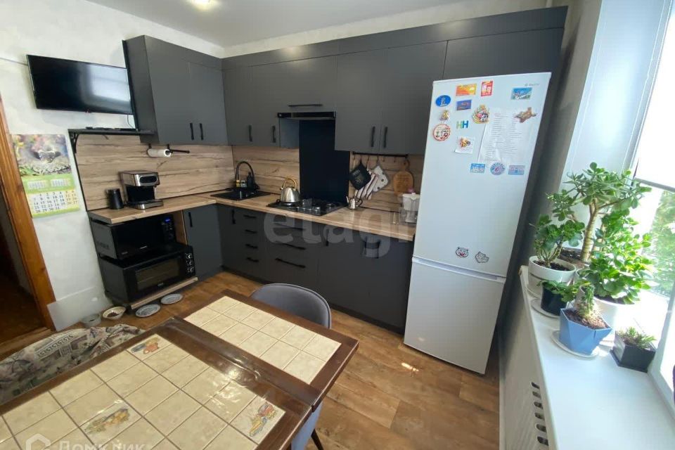 Продаётся 2-комнатная квартира, 49.8 м²