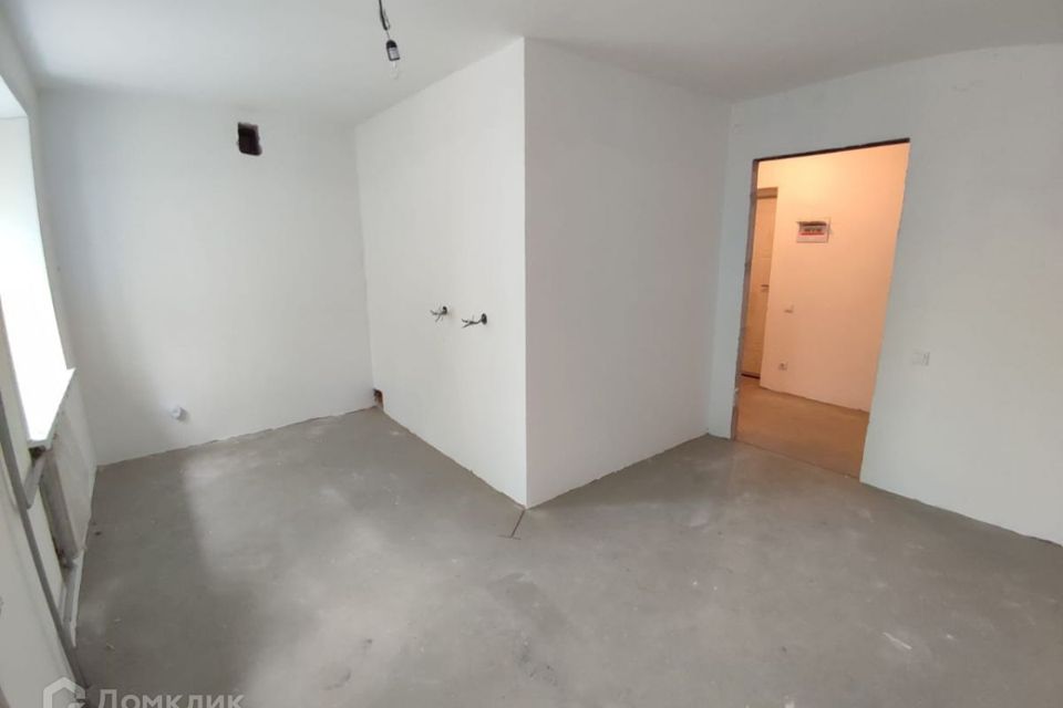 Продаётся 1-комнатная квартира, 42.5 м²