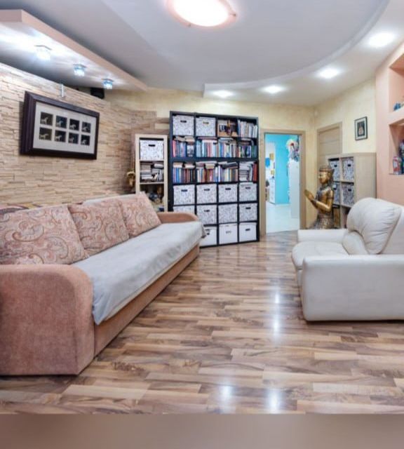 Продаётся 4-комнатная квартира, 116 м²