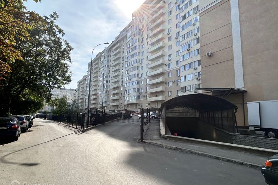 Продаётся 1-комнатная квартира, 50.1 м²