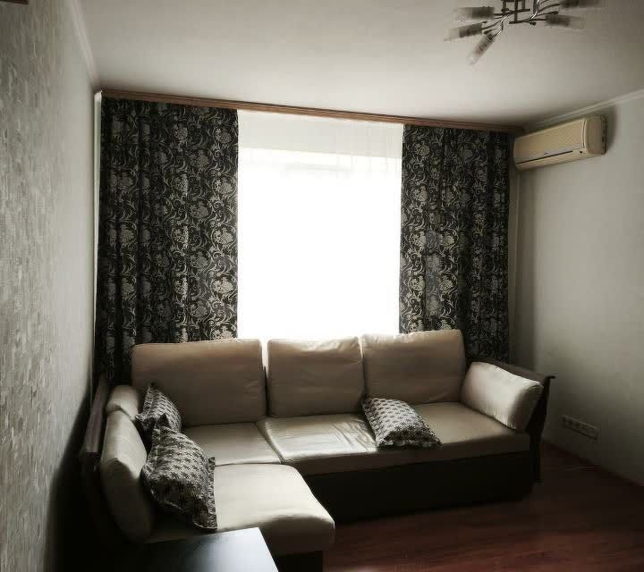 Продаётся 1-комнатная квартира, 39.8 м²
