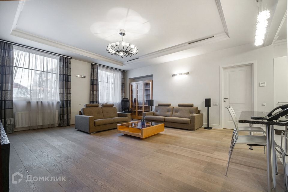 Продаётся 3-комнатная квартира, 116.5 м²