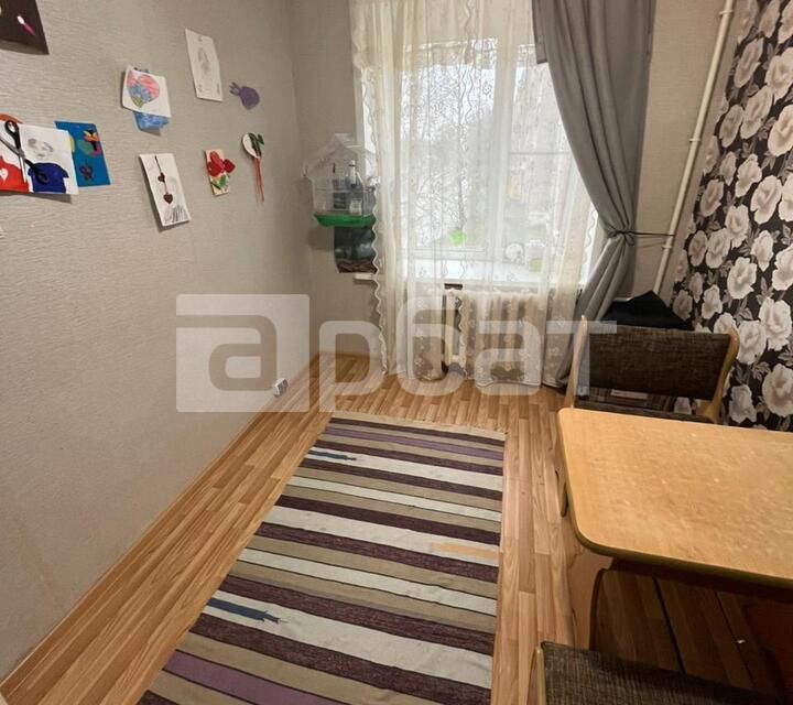 Продаётся 3-комнатная квартира, 64.5 м²
