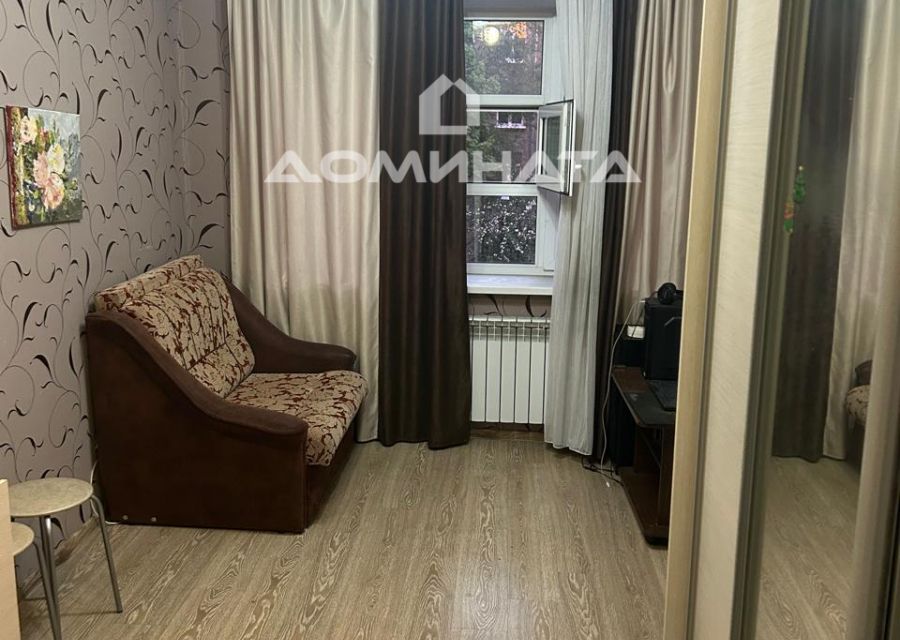 Продаётся комната в 3-комн. квартире, 14.8 м²