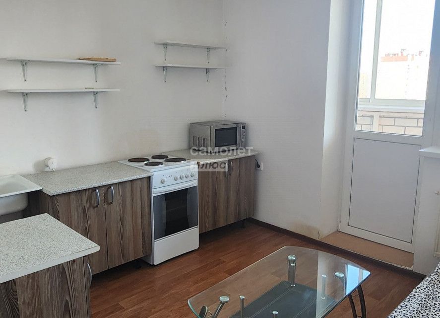 Продаётся 1-комнатная квартира, 42.7 м²