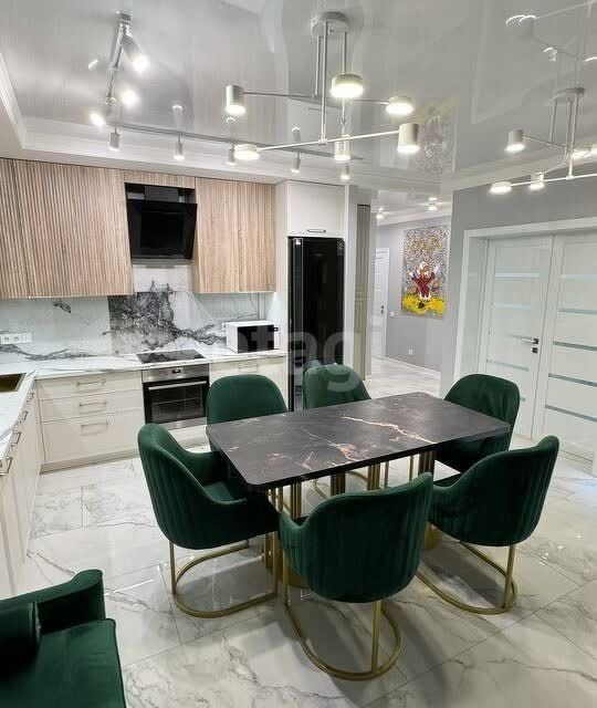 Продаётся 2-комнатная квартира, 64.2 м²