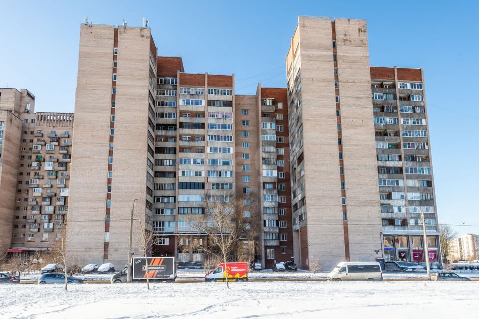Продаётся комната в 6-комн. квартире, 12.7 м²