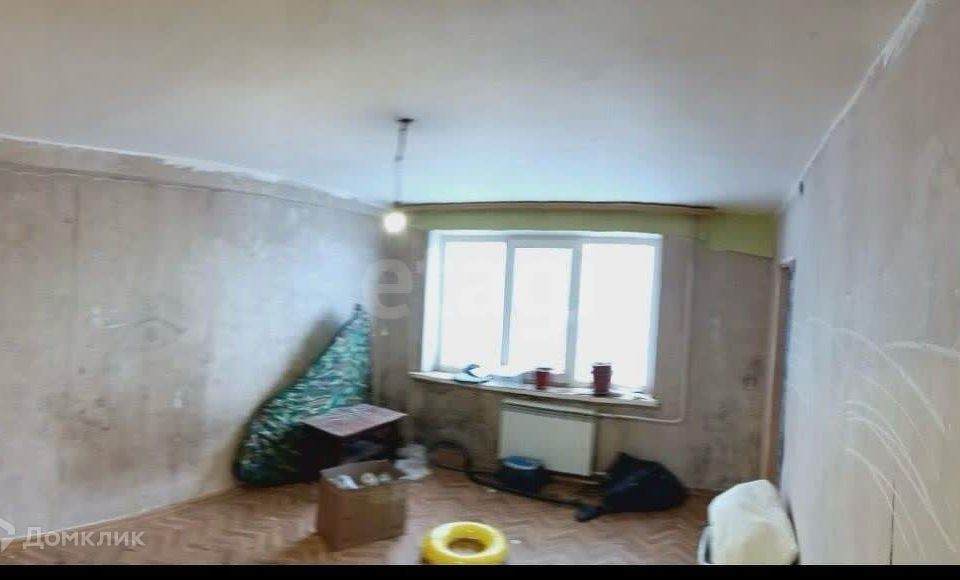 Продаётся 4-комнатная квартира, 58.8 м²