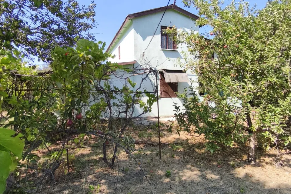 Продаётся 2-этажный дом, 88.3 м²
