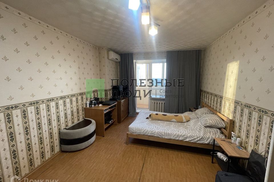 Продаётся 1-комнатная квартира, 38 м²