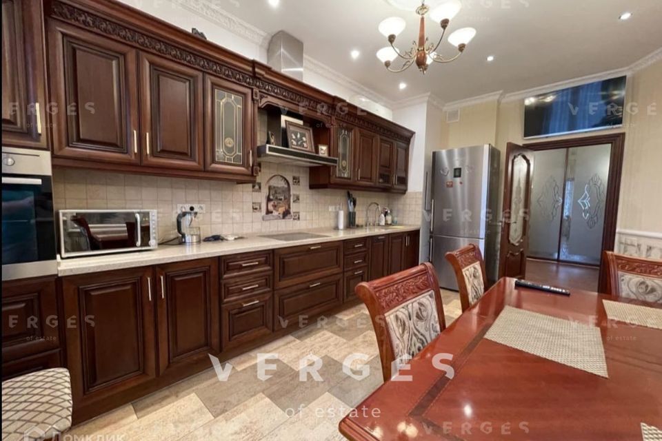 Сдаётся 3-комнатная квартира, 81 м²