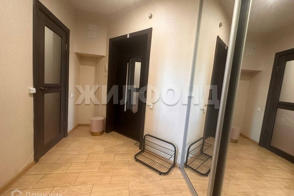 Продаётся 1-комнатная квартира, 42 м²