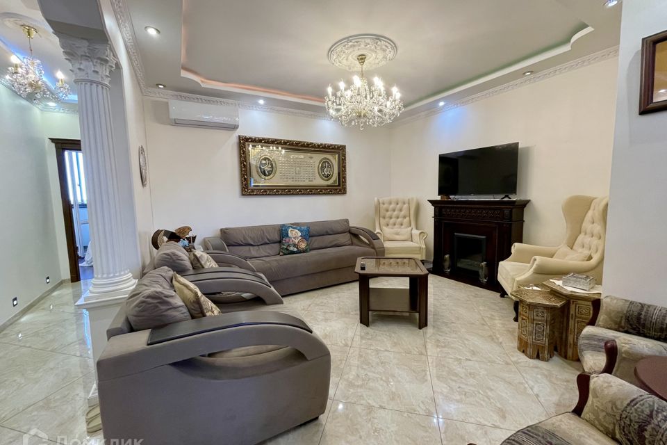 Продаётся 4-комнатная квартира, 102 м²