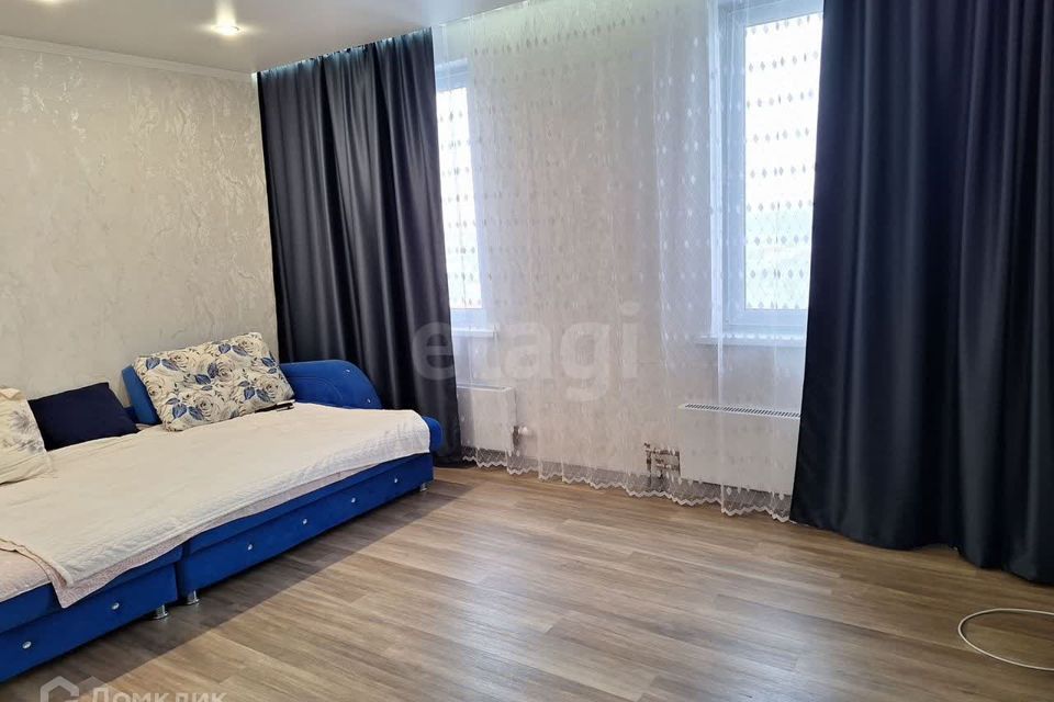 Продаётся 3-комнатная квартира, 69.7 м²