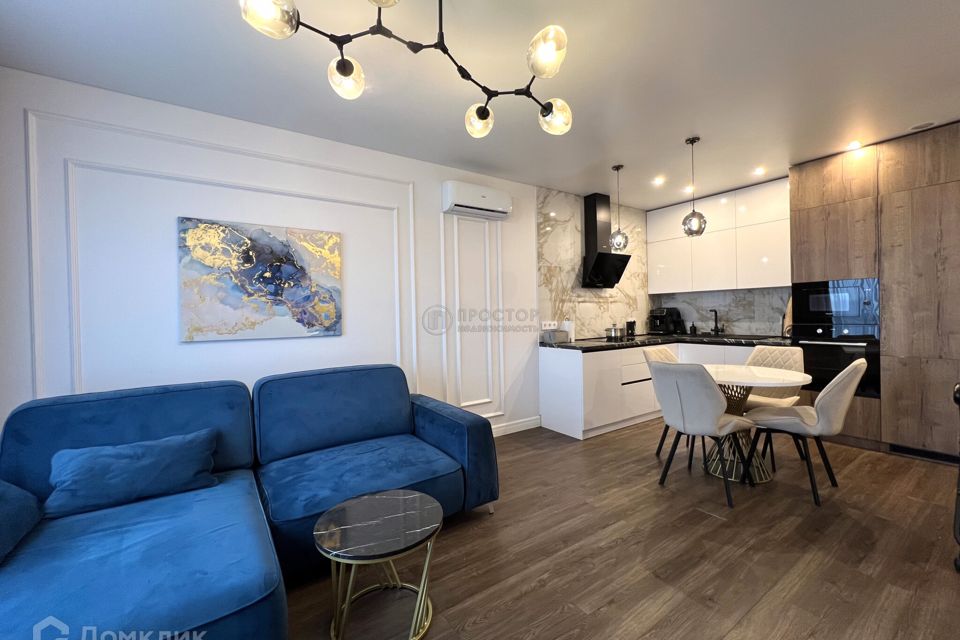 Продаётся 2-комнатная квартира, 43.6 м²