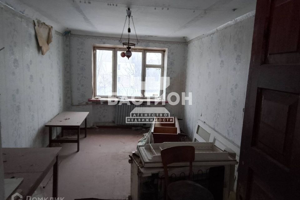 Продаётся комната в 1-комн. квартире, 100 м²