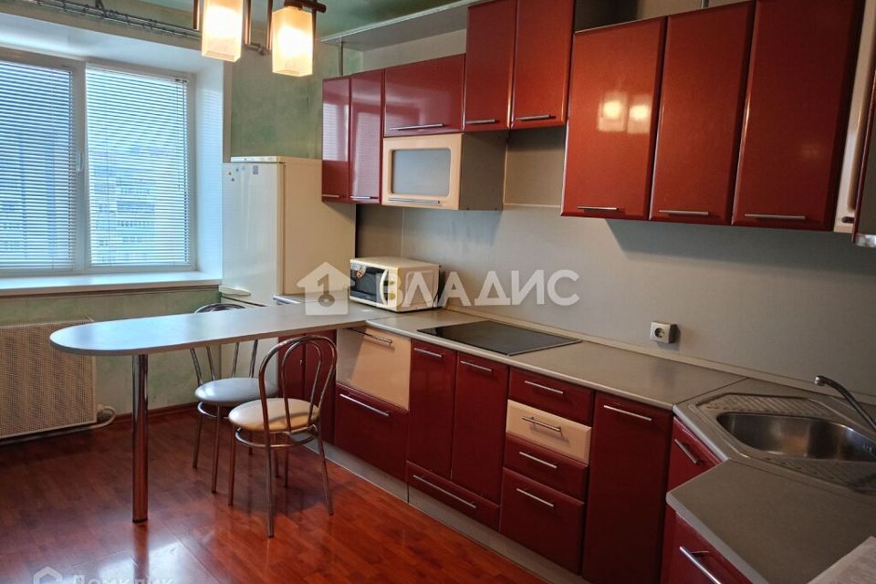 Сдаётся 2-комнатная квартира, 68 м²