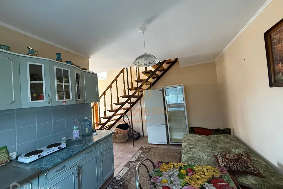 Продаётся 3-этажный дом, 137.1 м²