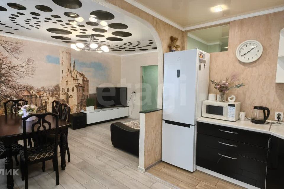 Продаётся 3-комнатная квартира, 64.3 м²