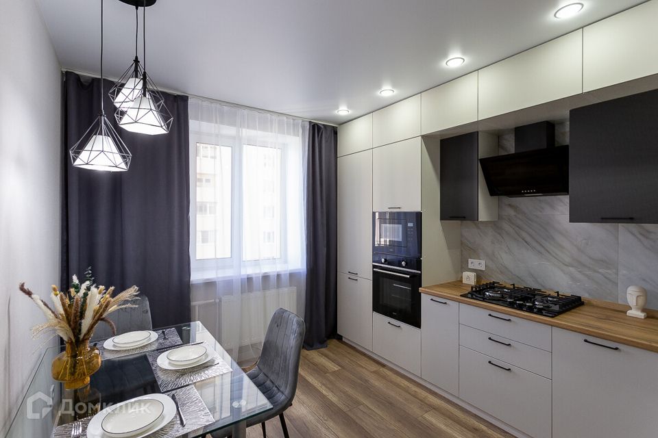 Продаётся 1-комнатная квартира, 37 м²