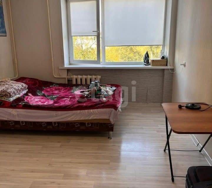 Продаётся комната в 8-комн. квартире, 18.5 м²