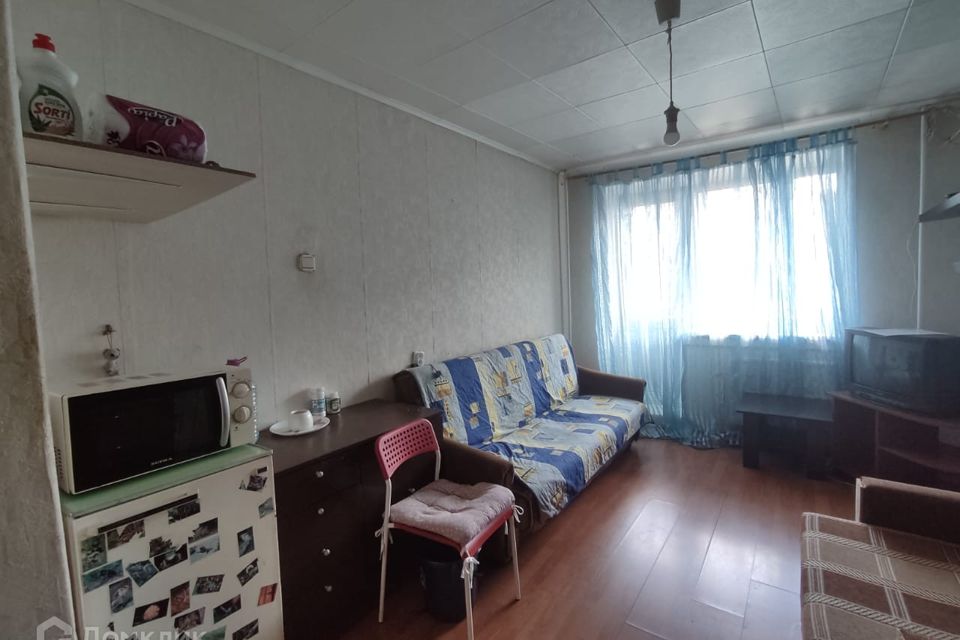 Продаётся комната в 18-комн. квартире, 12 м²