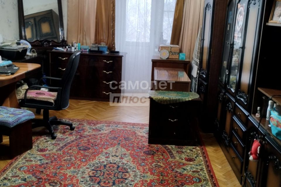 Продаётся комната в 6-комн. квартире, 18.5 м²