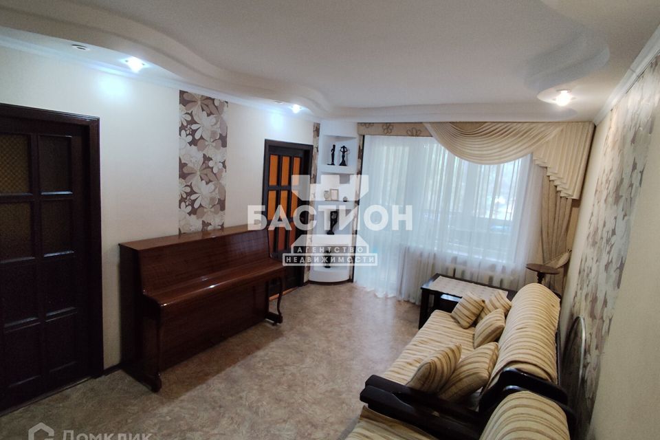 Продаётся 4-комнатная квартира, 56 м²