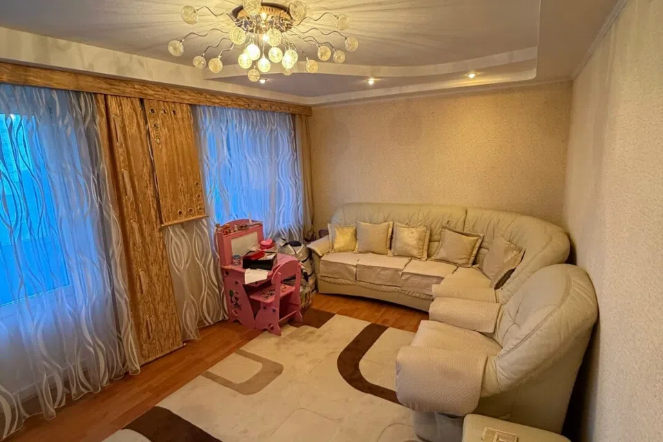 Продаётся 2-комнатная квартира, 56 м²