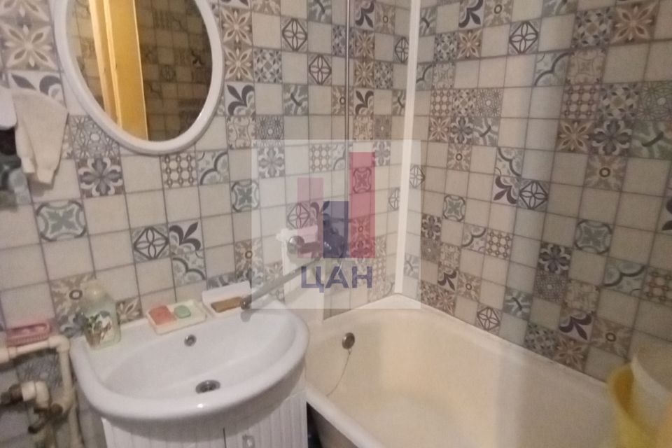 Продаётся 1-комнатная квартира, 32 м²