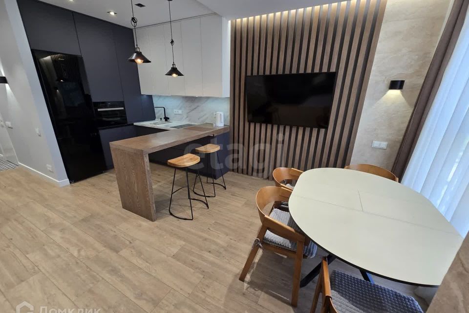 Сдаётся 1-комнатная квартира, 51 м²
