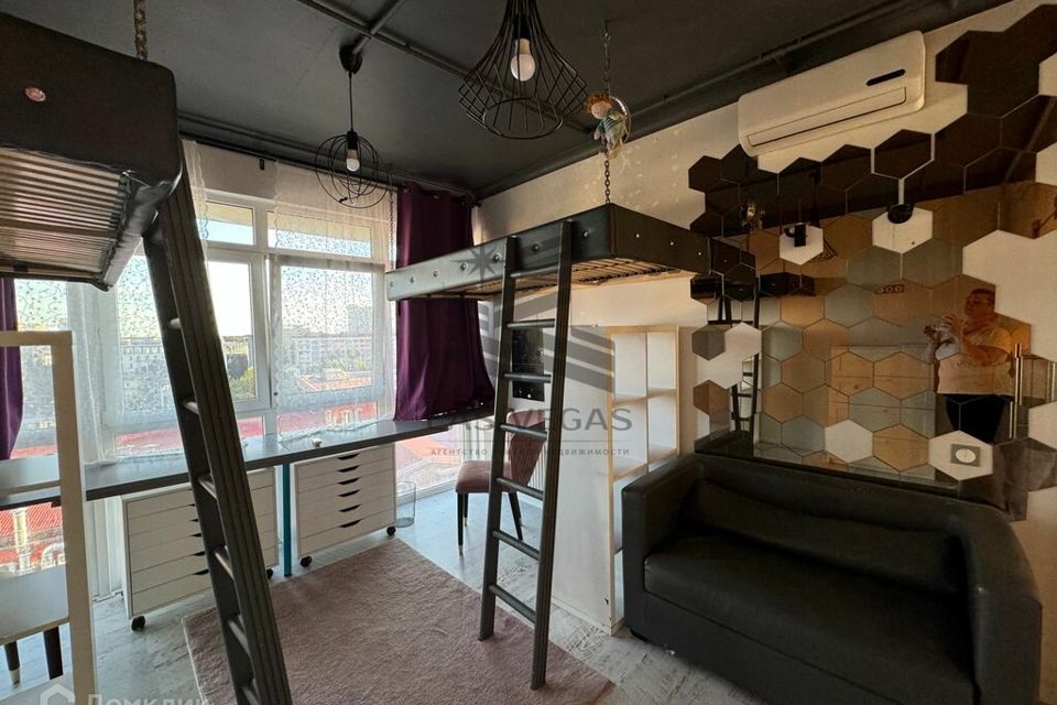 Сдаётся 2-комнатная квартира, 56 м²