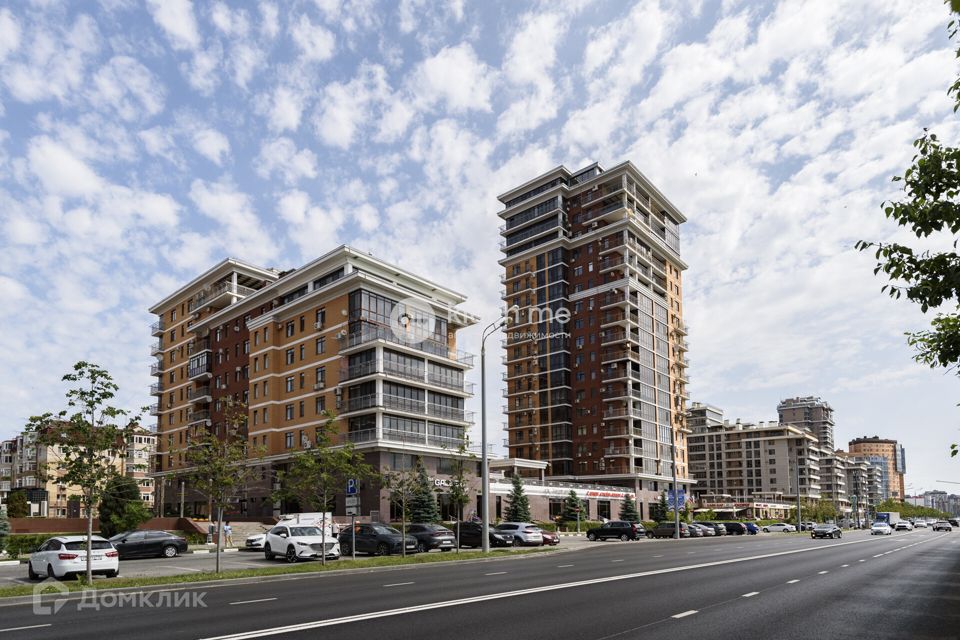 Продаётся 3-комнатная квартира, 115 м²