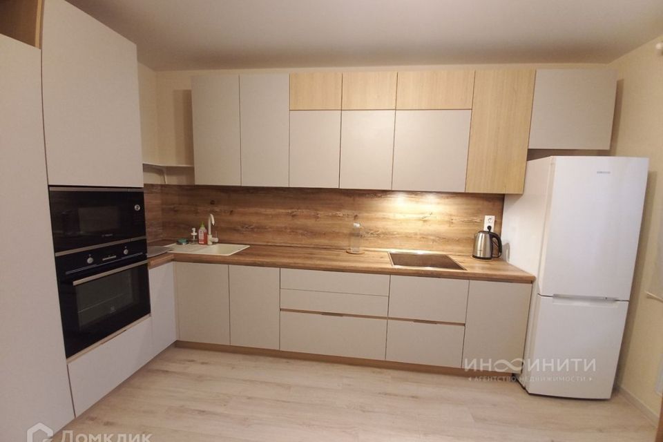 Продаётся 3-комнатная квартира, 82.8 м²