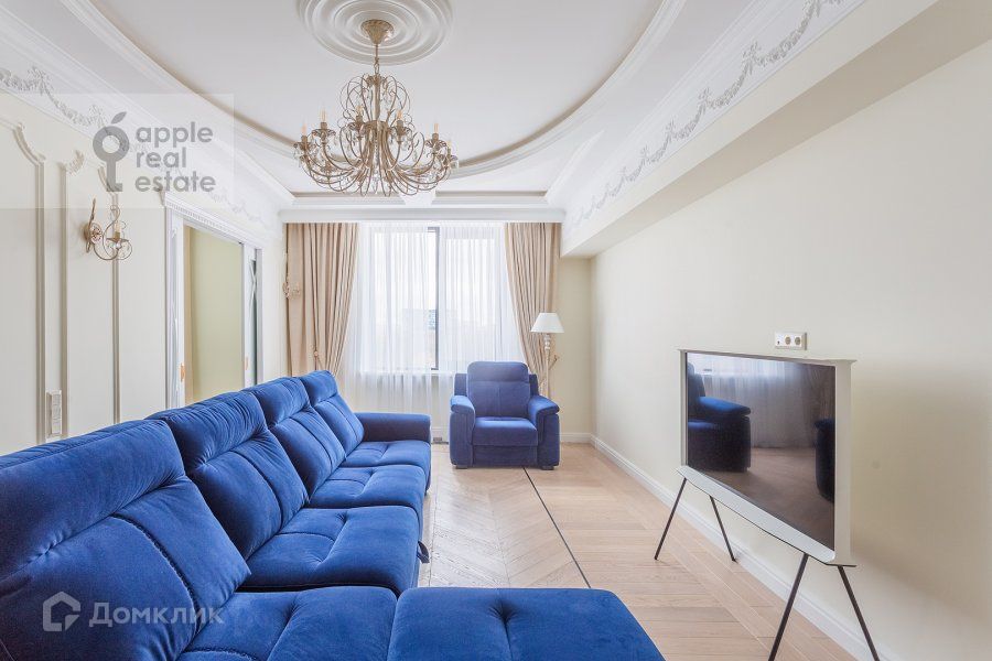 Сдаётся 4-комнатная квартира, 155 м²