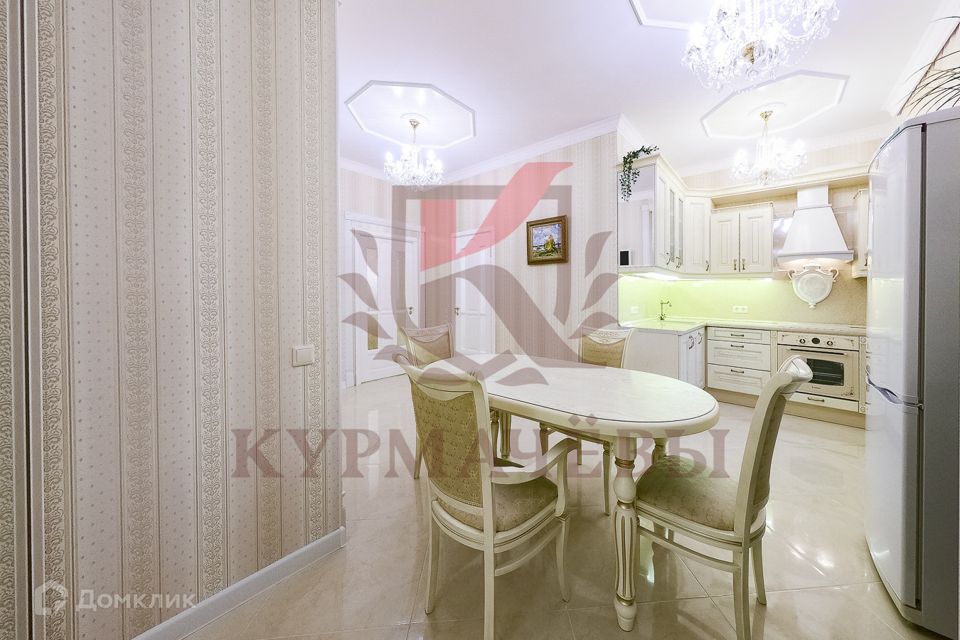 Сдаётся 2-комнатная квартира, 80 м²