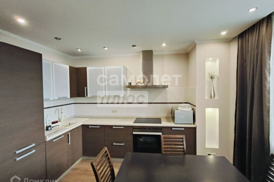 Продаётся 3-комнатная квартира, 87 м²