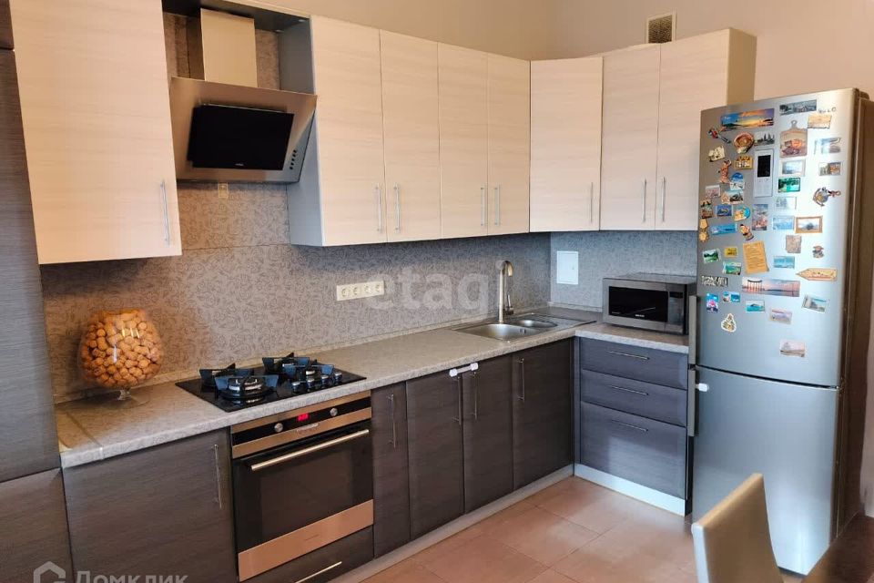 Продаётся 2-комнатная квартира, 67.5 м²